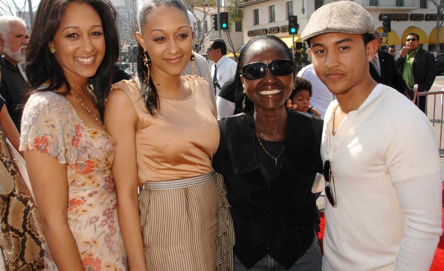 Timothy Mowry